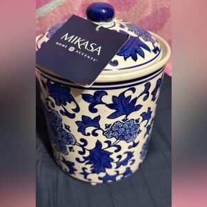Mikasa Floral Blue and White Jar 6x8 New